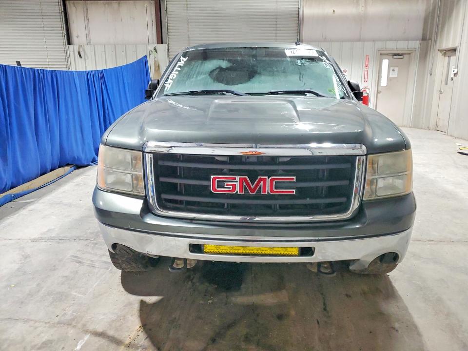 Photo 5 from auction – 2011 GMC SIERRA with VIN 3GTP2VE39BG341453