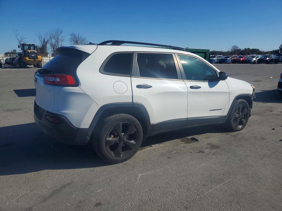 Photo 3 from auction – 2017 JEEP CHEROKEE with VIN 1C4PJLAB0HW559974