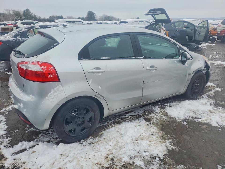Photo 3 from auction – 2012 KIA RIO with VIN KNADM5A33C6014601
