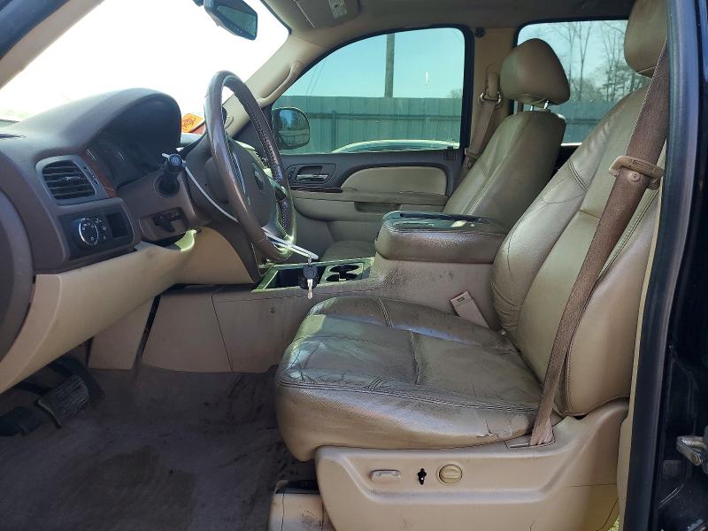 Photo 7 from auction – 2010 CHEVROLET TAHOE with VIN 1GNMCBE3XAR177764