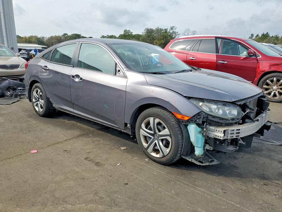 Photo 4 from auction – 2018 HONDA CIVIC with VIN 19XFC2F55JE010371