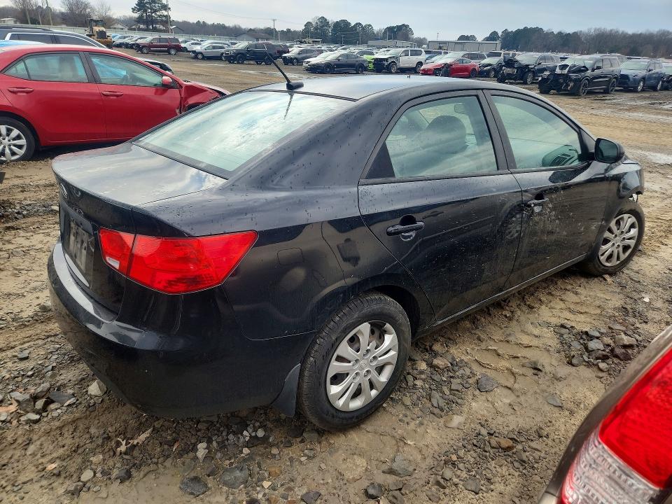Photo 3 from auction – 2013 KIA FORTE with VIN KNAFT4A26D5703116