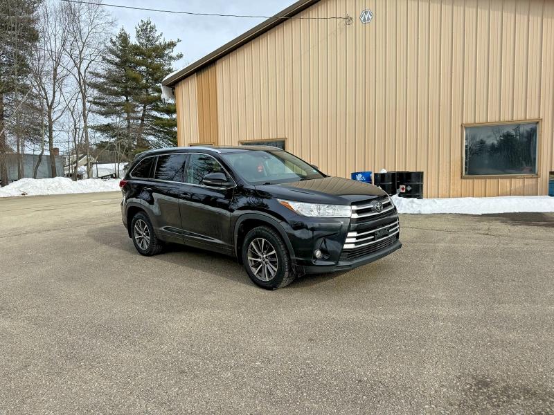 TOYOTA HIGHLANDER 2018 z numerem VIN 5TDJZRFH5JS861426 - Zdjęcie z aukcji