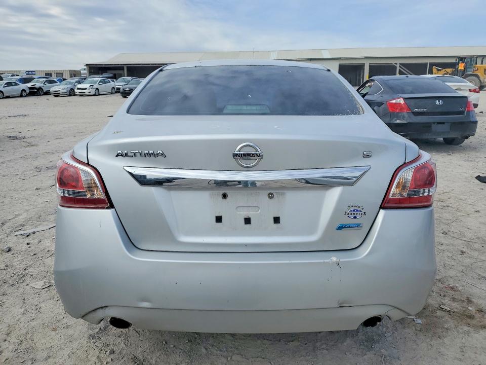 Photo 6 from auction – 2013 NISSAN ALTIMA with VIN 1N4AL3AP6DC292059