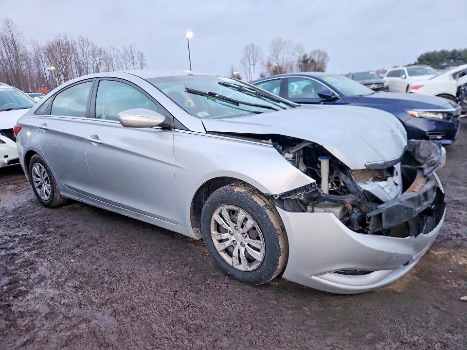 Photo 4 from auction – 2011 HYUNDAI SONATA GLS with VIN 5NPEB4AC1BH262986