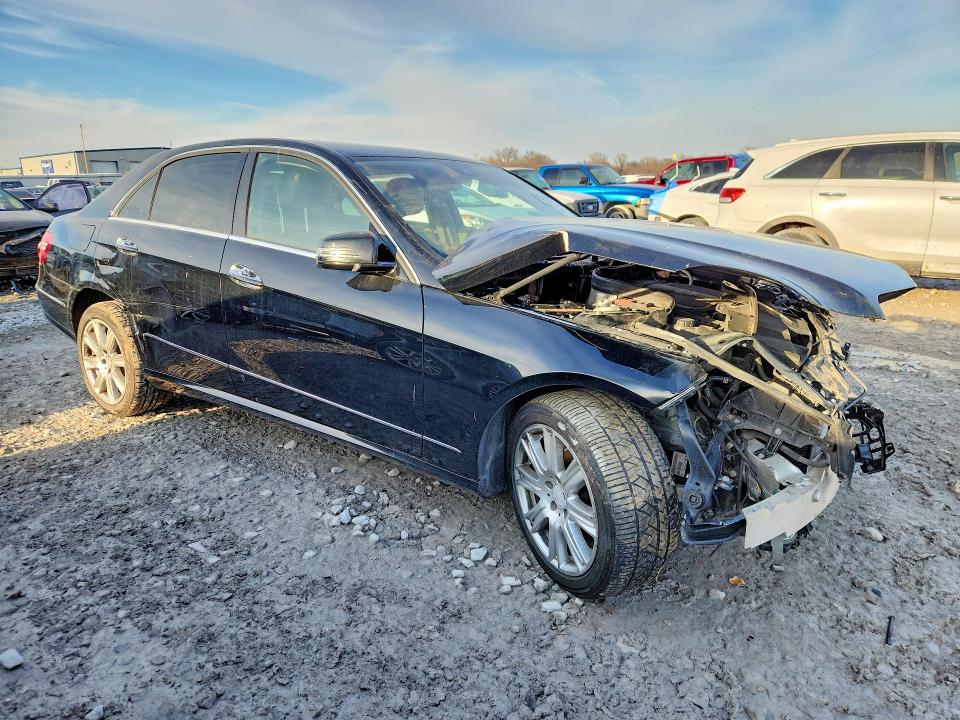 Photo 4 from auction – 2013 MERCEDES-BENZ E with VIN WDDHF8JB2DA671403
