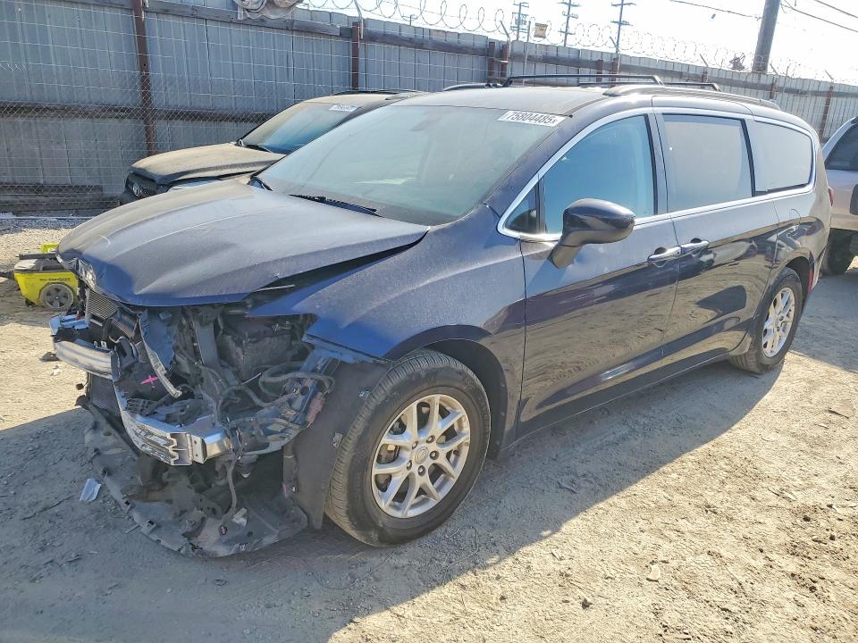 Photo 1 from auction – 2020 CHRYSLER VOYAGER with VIN 2C4RC1DG0LR157727
