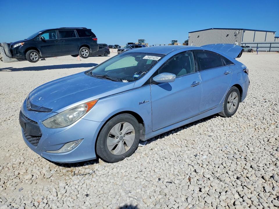 HYUNDAI SONATA 2013 with VIN KMHEC4A43DA088933 - Photo from auction