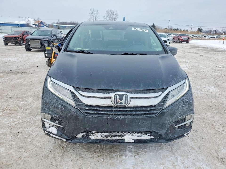 Photo 5 from auction – 2018 HONDA ODYSSEY TO with VIN 5FNRL6H82JB050753