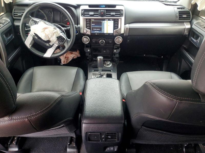 Photo 8 from auction – 2021 TOYOTA 4RUNNER with VIN JTENU5JR5M5867547