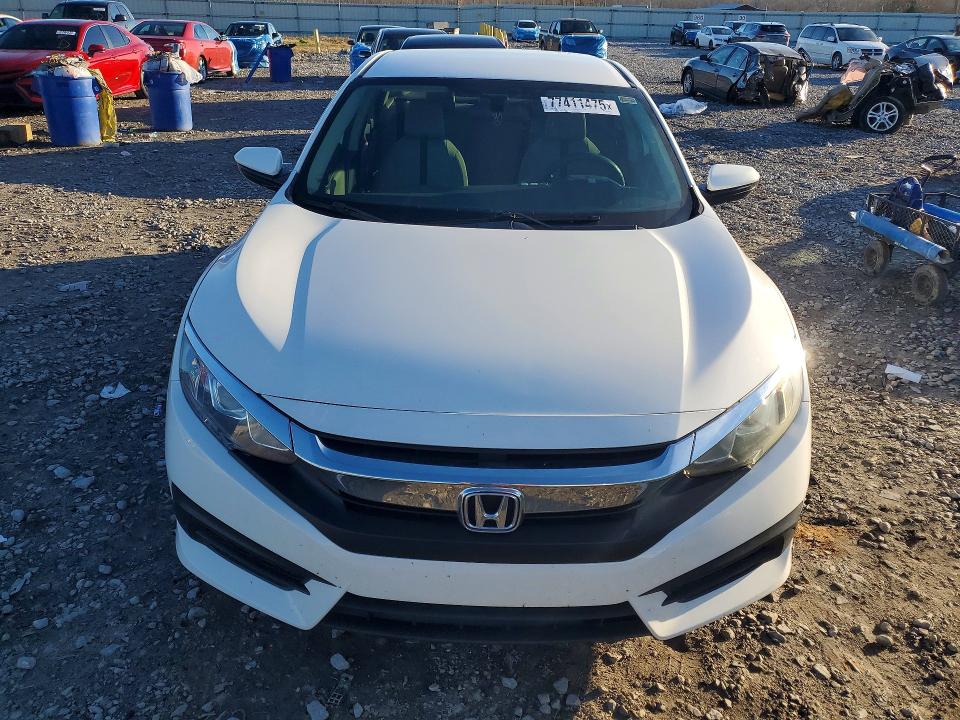 Photo 5 from auction – 2018 HONDA CIVIC with VIN 19XFC2F5XJE006378