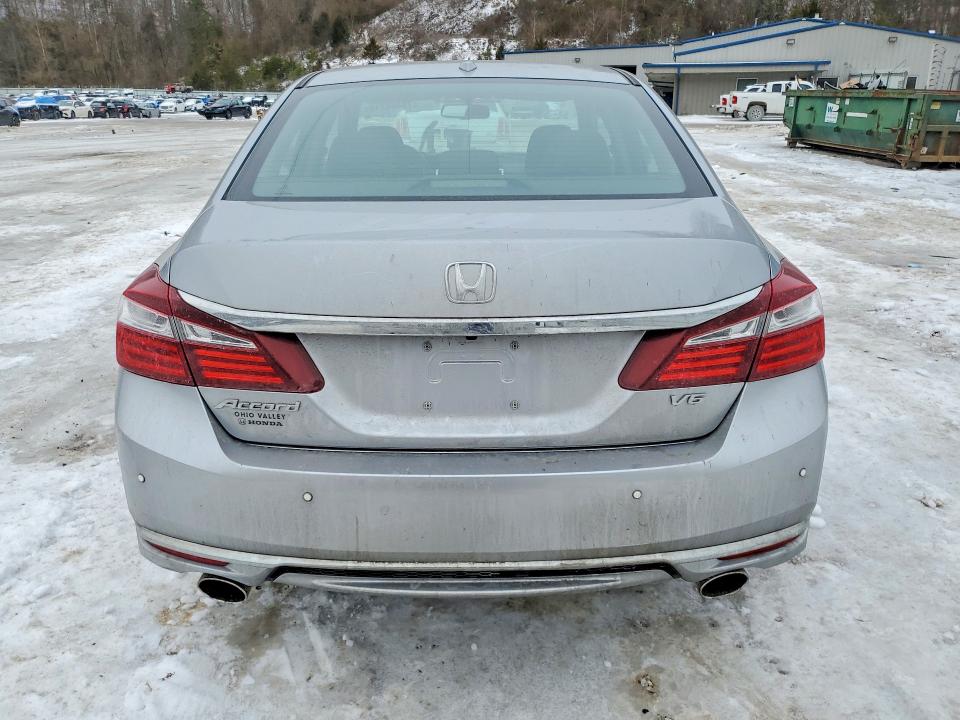 Photo 6 from auction – 2017 HONDA ACCORD EXL with VIN 1HGCR3F89HA013175