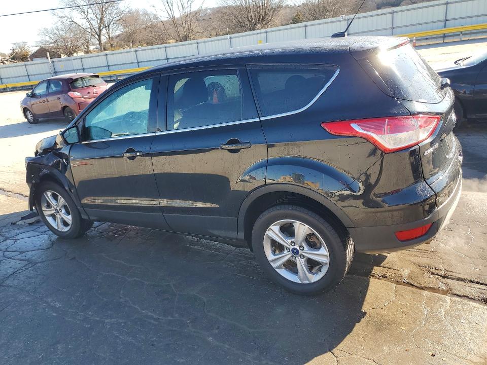 Photo 2 from auction – 2015 FORD ESCAPE with VIN 1FMCU0G94FUB50387