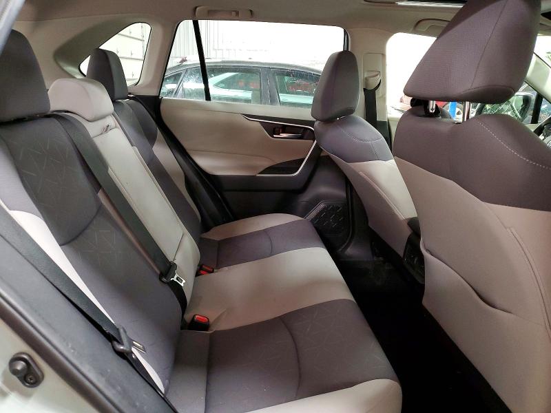 Photo 11 from auction – 2021 TOYOTA RAV4 XLE with VIN JTMP1RFV3MD074949