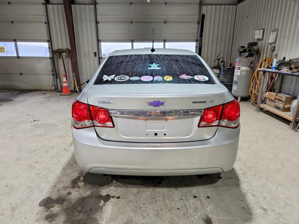 Photo 6 from auction – 2014 CHEVROLET CRUZE with VIN 1G1PE5SB3E7309545