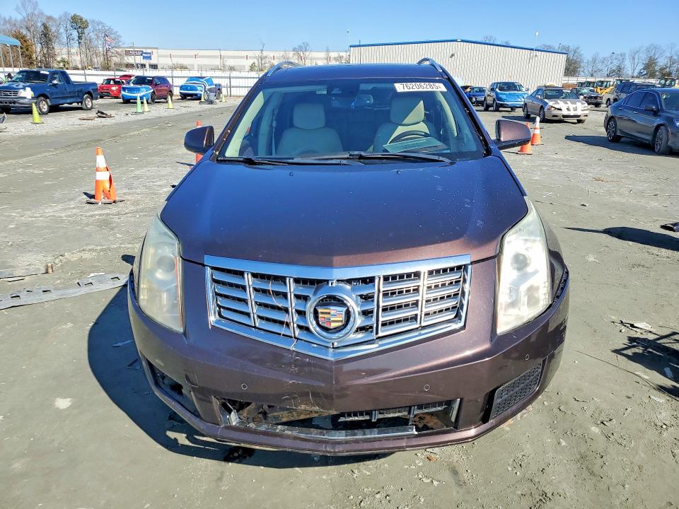 صورة رقم 5 من المزاد - 2015 CADILLAC SRX مع VIN 3GYFNBE33FS528573
