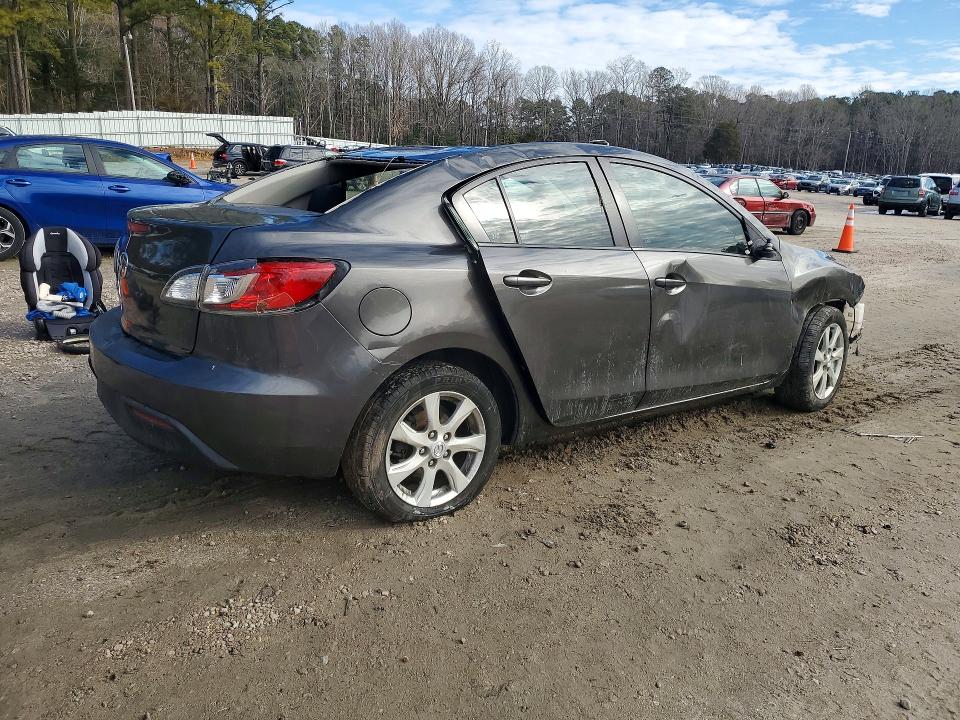 Photo 3 from auction – 2010 MAZDA 3 with VIN JM1BL1SF0A1133358