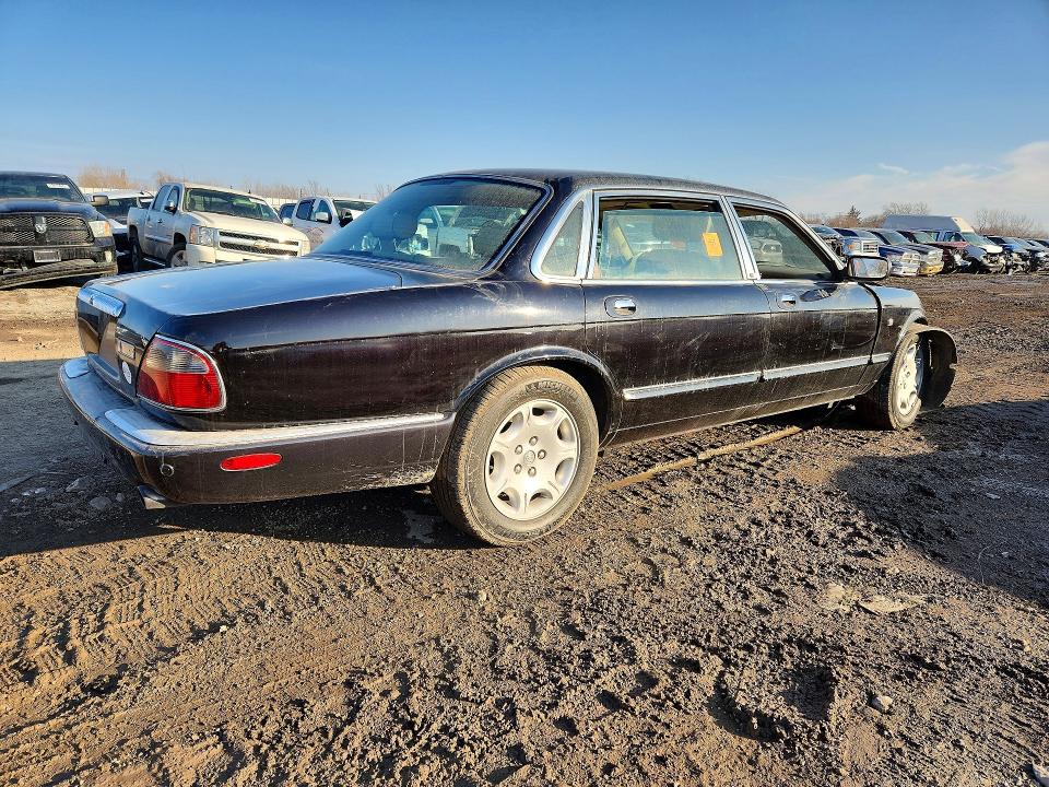 Photo 3 from auction – 2002 JAGUAR VANDENPLAS with VIN SAJDA24CX2LF41643