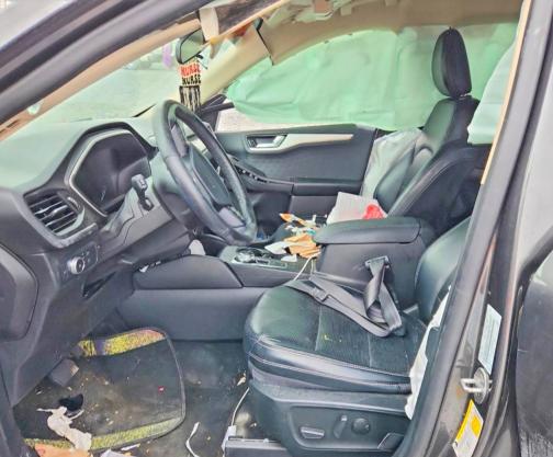 Photo 7 from auction – 2020 FORD ESCAPE with VIN 1FMCU9H95LUA40124