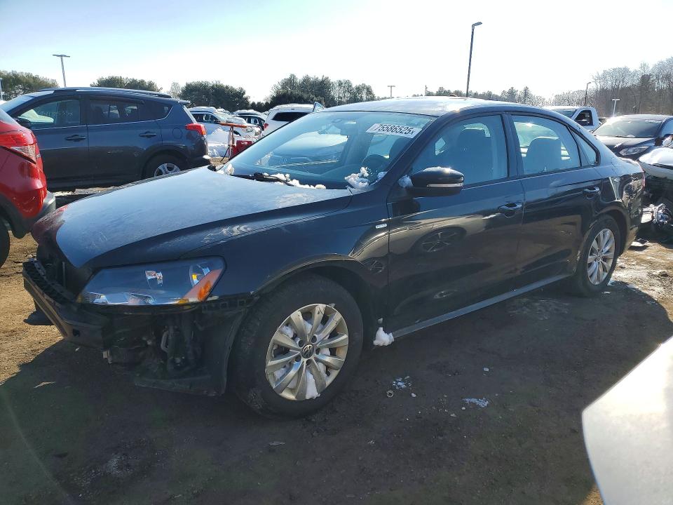 VOLKSWAGEN PASSAT S 2015 with VIN 1VWAT7A35FC059806 - Photo from auction