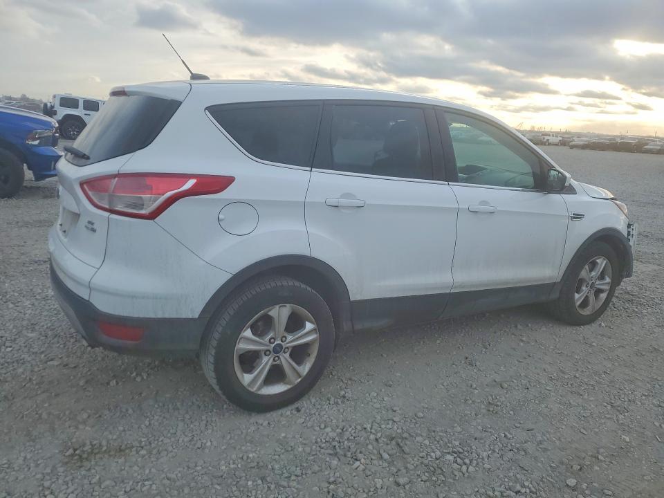 Photo 3 from auction – 2014 FORD ESCAPE with VIN 1FMCU9GX5EUD99105