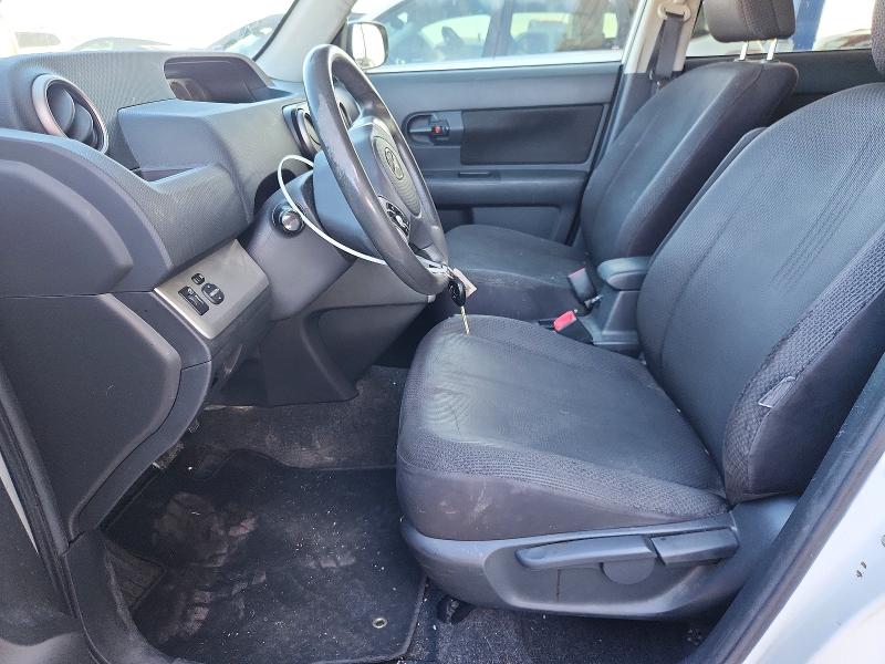 Photo 7 from auction – 2010 TOYOTA SCION with VIN JTLZE4FE4A1115168