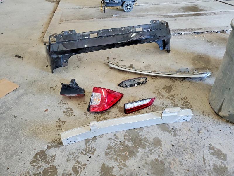 Photo 13 from auction – 2019 HONDA PILOT EXL with VIN 5FNYF6H53KB071668