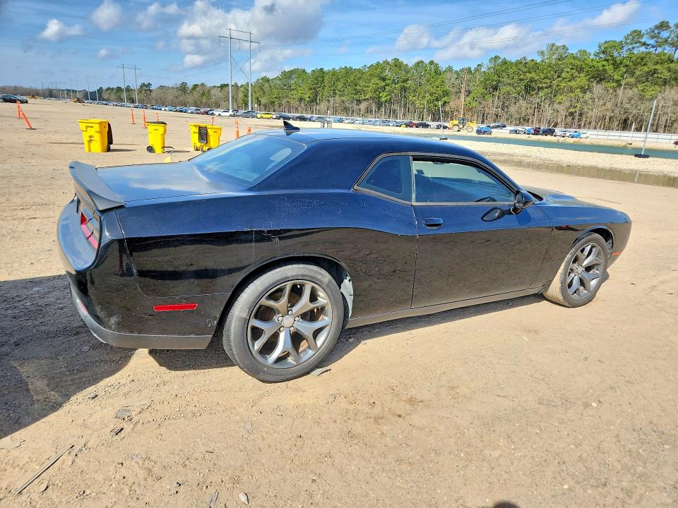 Photo 3 from auction – 2016 DODGE CHALLENGER with VIN 2C3CDZAG9GH331638