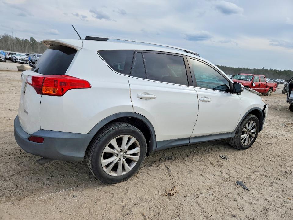 Photo 3 from auction – 2014 TOYOTA RAV4 with VIN 2T3YFREV5EW080148