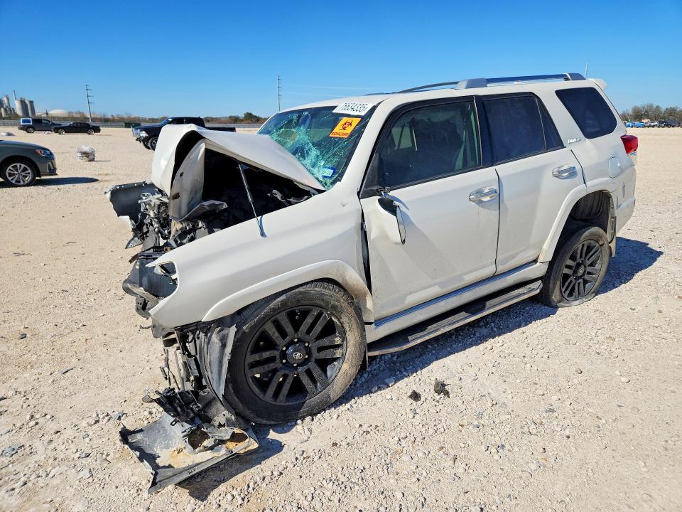 TOYOTA 4RUNNER 2013 z numerem VIN JTEBU5JRXD5147602 - Zdjęcie z aukcji
