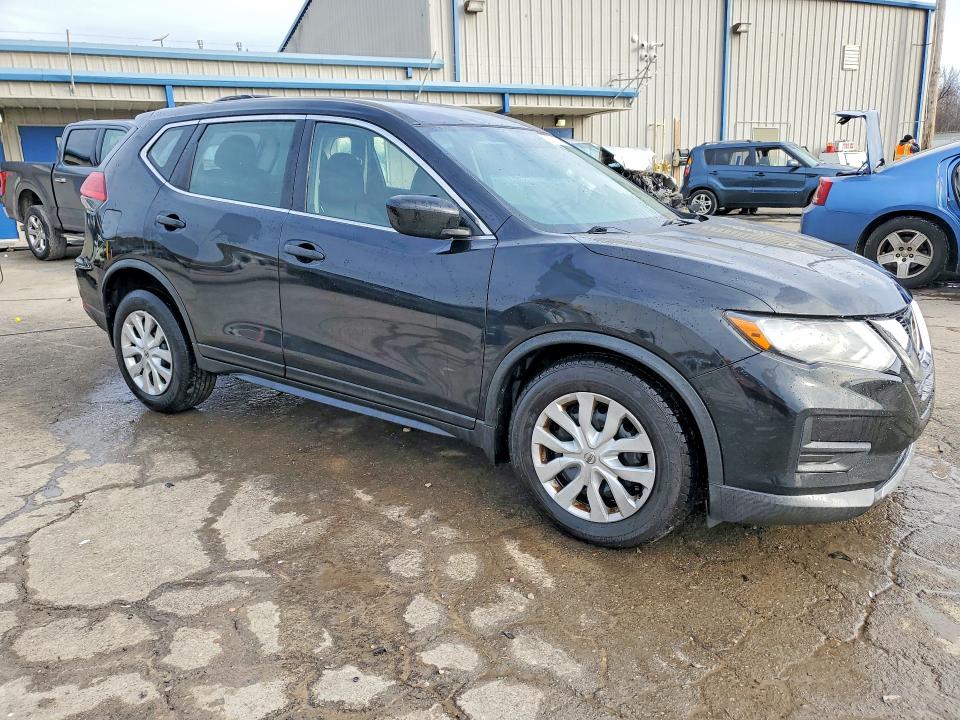 Photo 4 from auction – 2017 NISSAN ROGUE with VIN KNMAT2MT0HP582308