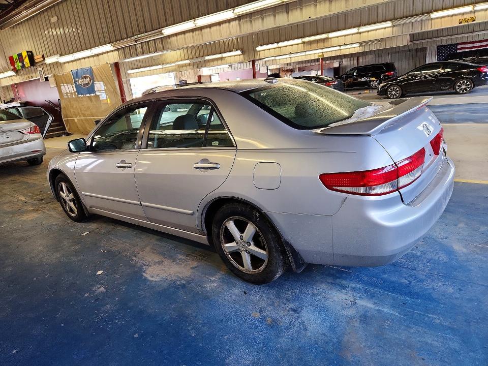 Photo 2 from auction – 2004 HONDA ACCORD with VIN 1HGCM56754A114337