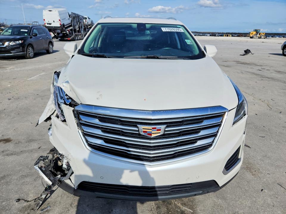 Photo 5 from auction – 2018 CADILLAC XT5 with VIN 1GYKNERS2JZ105447