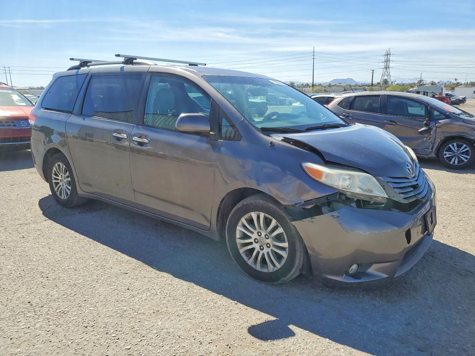 Zdjęcie 4 z aukcji – 2013 TOYOTA SIENNA z VIN 5TDYK3DC6DS363361
