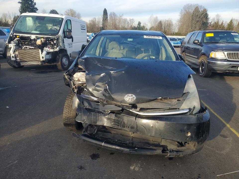 Photo 5 from auction – 2007 TOYOTA PRIUS with VIN JTDKB20U877650987