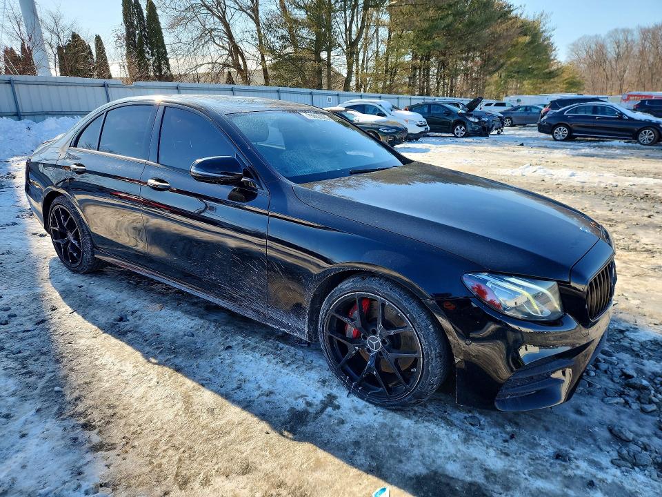 Foto 4 de la subasta – 2017 MERCEDES-BENZ E 300 4MAT con VIN WDDZF4KBXHA080771