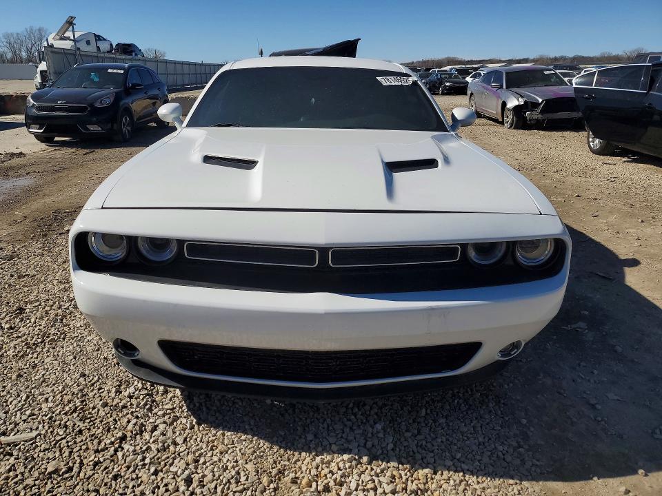 Photo 5 from auction – 2016 DODGE CHALLENGER with VIN 2C3CDZBT4GH264149