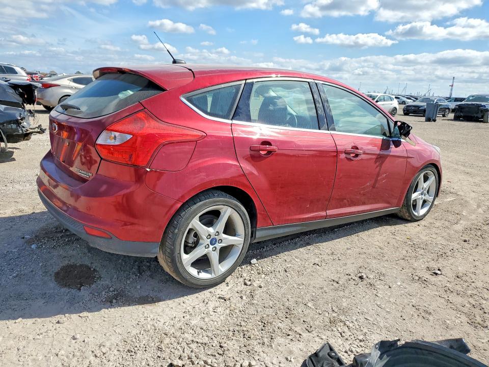 Photo 3 from auction – 2014 FORD FOCUS with VIN 1FADP3N28EL396604