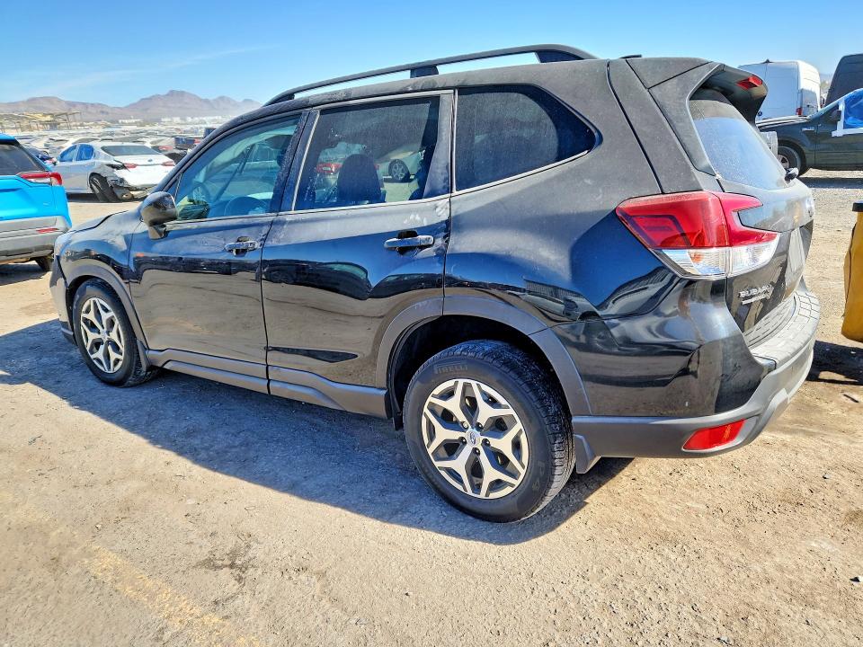 Photo 2 from auction – 2019 SUBARU FORESTER P with VIN JF2SKAGC5KH431173