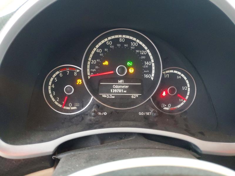 Photo 9 from auction – 2013 VOLKSWAGEN BEETLE with VIN 3VW7S7AT9DM832852
