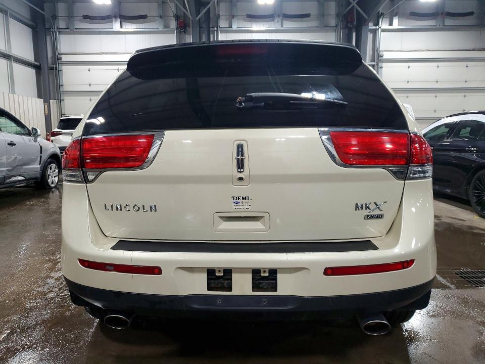 Photo 6 from auction – 2015 LINCOLN MKX with VIN 2LMDJ8JK3FBL25164