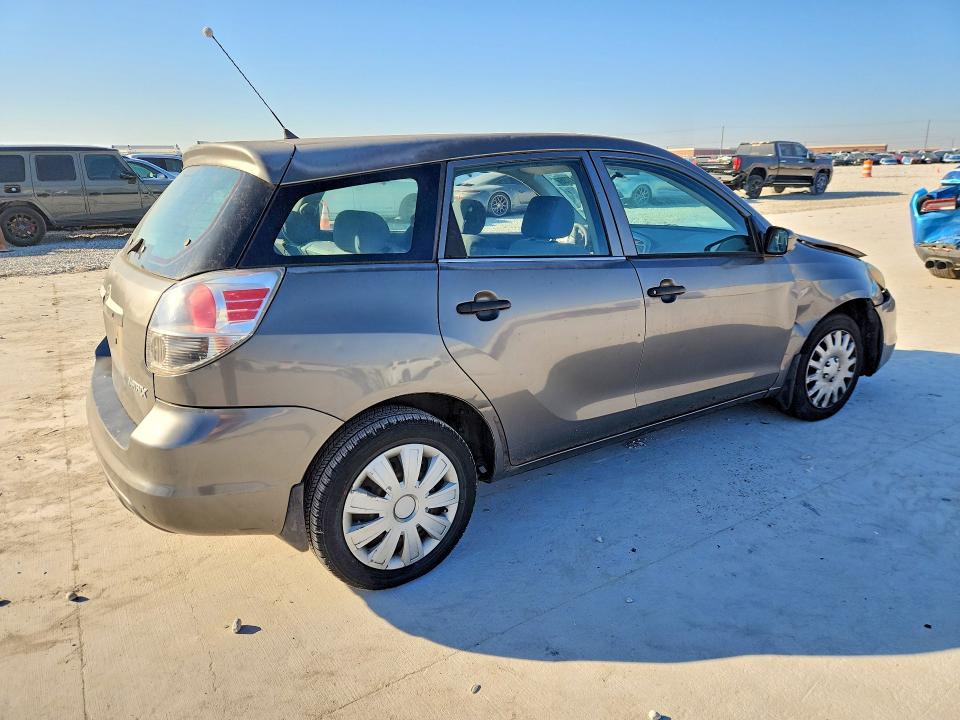 Photo 3 from auction – 2005 TOYOTA COROLLA MATRIX with VIN 2T1KR32E25C363213