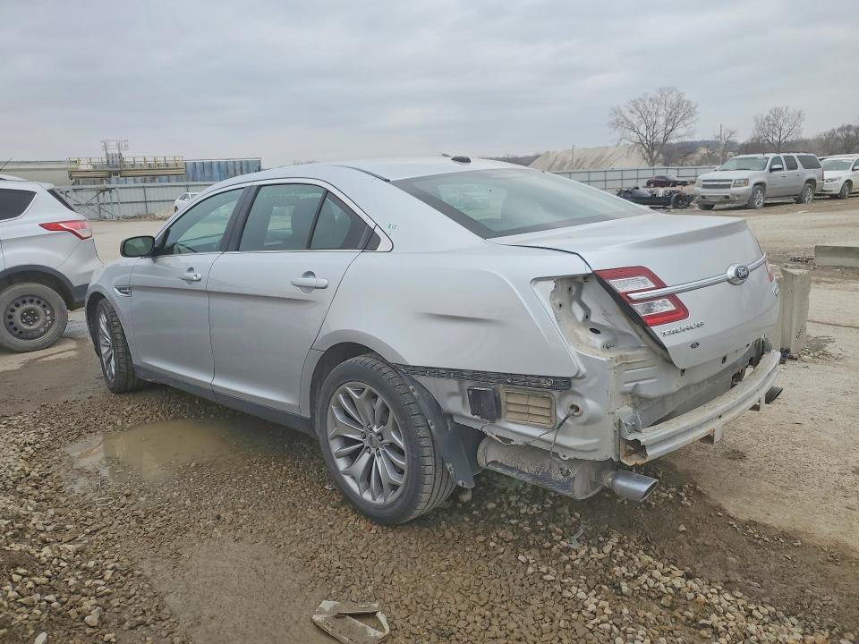 Photo 2 from auction – 2013 FORD TAURUS with VIN 1FAHP2F83DG131000