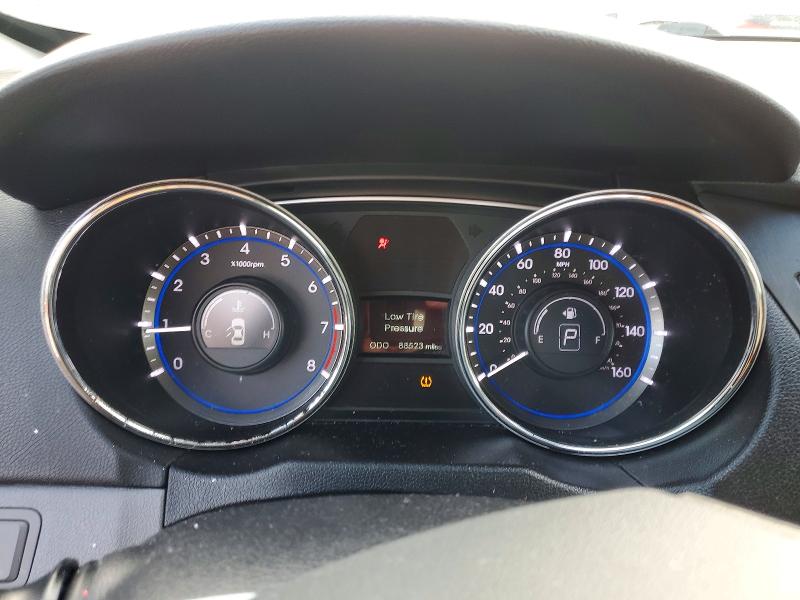 Photo 9 from auction – 2014 HYUNDAI SONATA with VIN 5NPEB4AC3EH934390