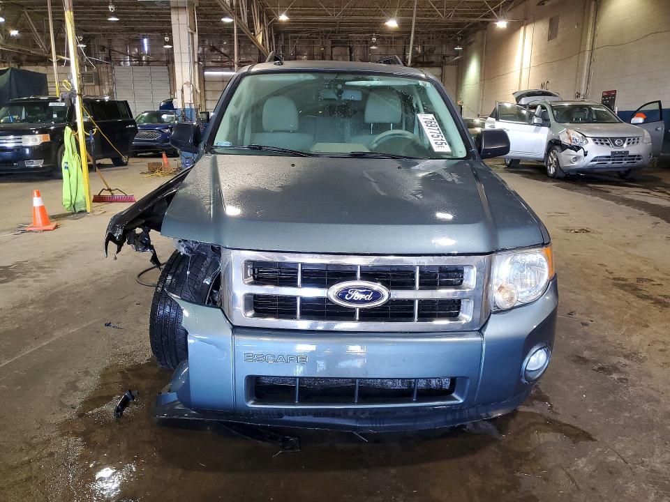Photo 5 from auction – 2012 FORD ESCAPE XLT with VIN 1FMCU9D75CKC41571