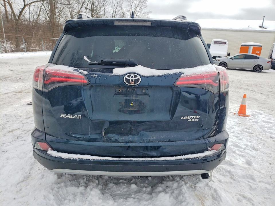 Photo 6 from auction – 2018 TOYOTA RAV4 LIMIT with VIN 2T3DFREV6JW738102