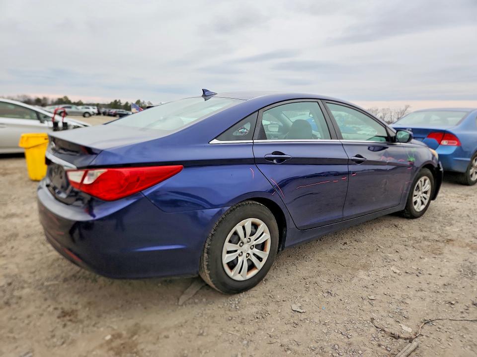 Photo 3 from auction – 2012 HYUNDAI SONATA GLS with VIN 5NPEB4AC6CH487938