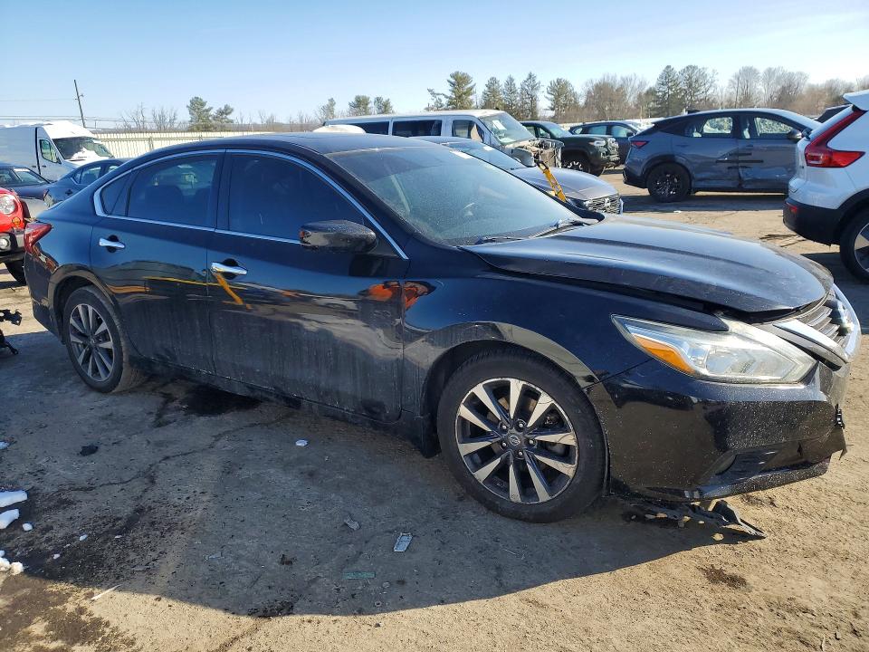 Photo 4 from auction – 2017 NISSAN ALTIMA with VIN 1N4AL3AP8HN328022