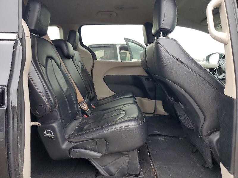 Photo 11 from auction – 2018 CHRYSLER PACIFICA with VIN 2C4RC1BG6JR214321