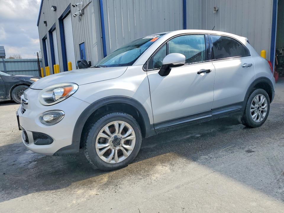 FIAT 500X EASY 2016 with VIN ZFBCFYBT3GP387567 - Photo from auction
